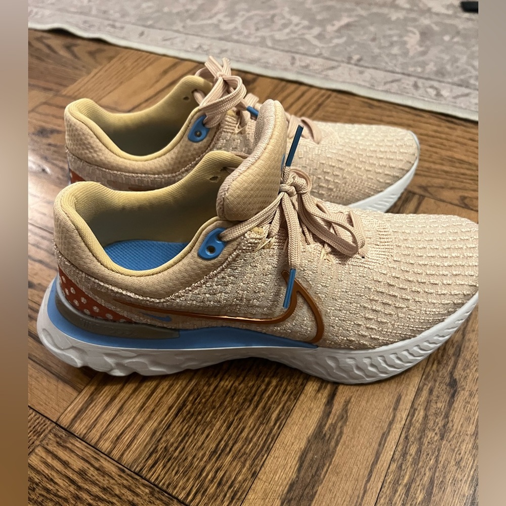 Nike React - image 1